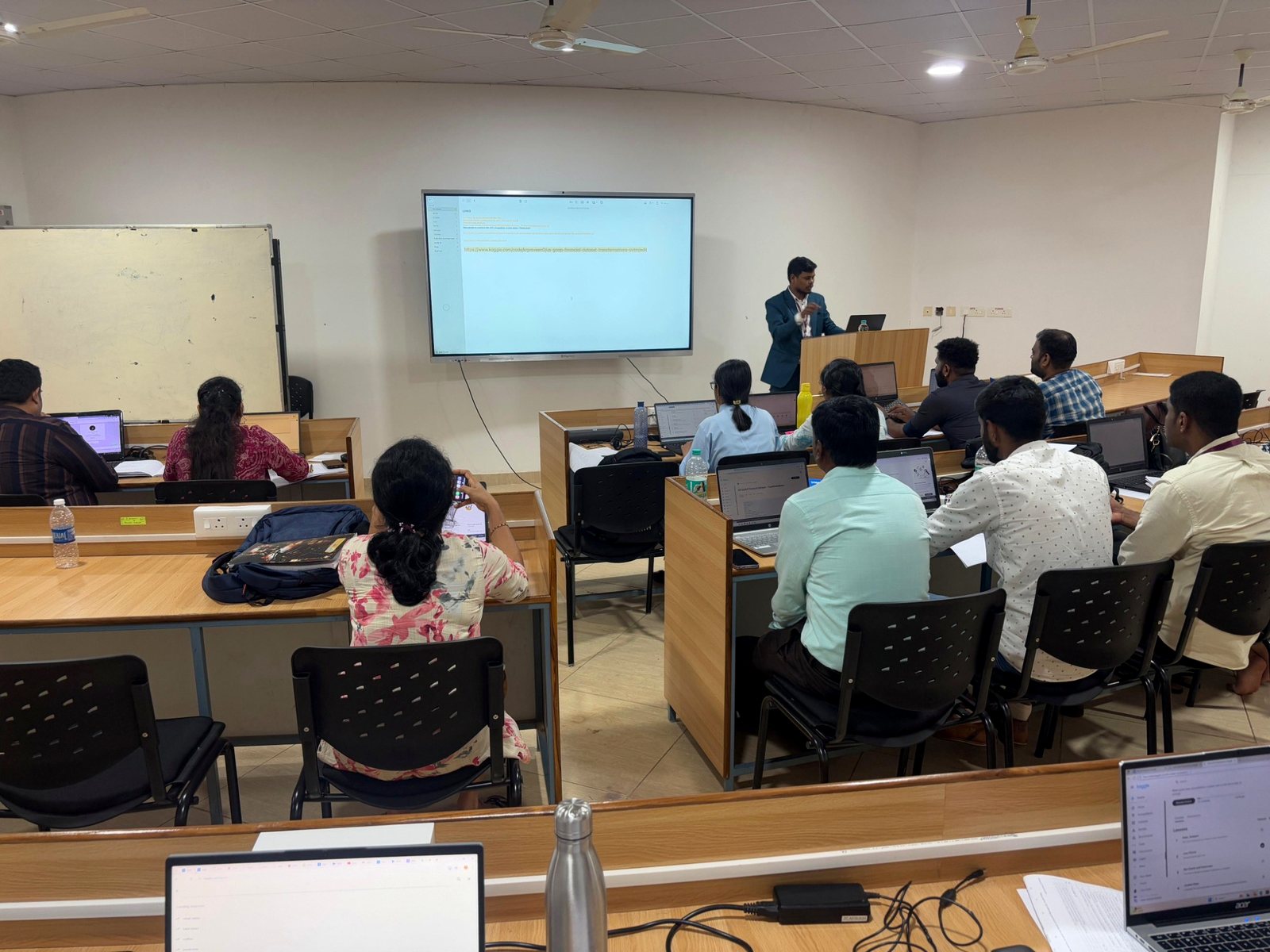 Live teaching and technical demonstration during the FDP.